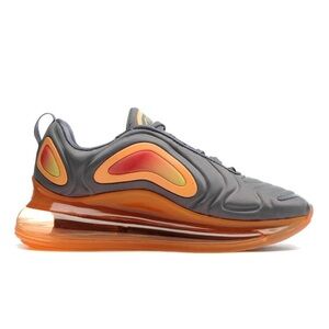 EUC Youth Size 6Y (Euro Sz 38.5) Nike Air Max 720 GS Sneakers Black Fuel Orange